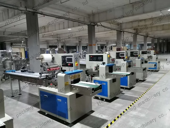 Automatic biscuit packing machine