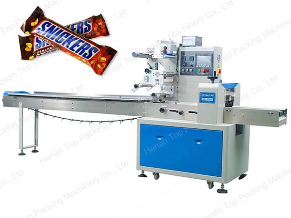 Candy packaging-pillow packing machine