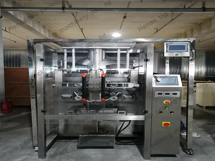 Automatic chips packing machine