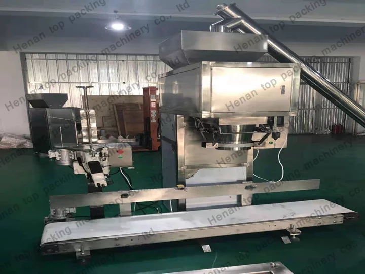 Automatic coffee packaging machine